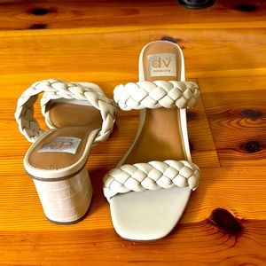 Dolce Vita sandals/heels